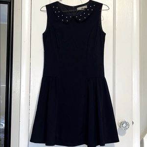 L’zzie blue pearl neck dress in perfect condition.